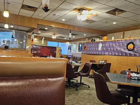 Angelos Family Restaurant in South Bend