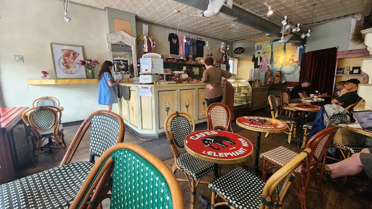 Antoinette's Patisserie – photo 3