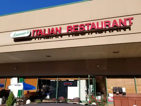 Antonio's Italian Restaurant in Monroe Township