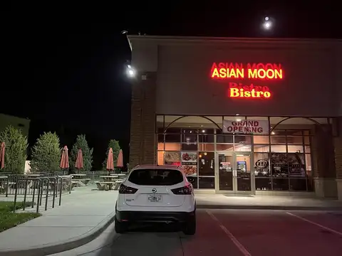 Asian Moon Bistro in Gardner
