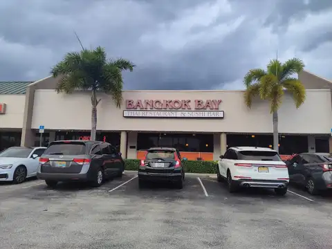 Bangkok Bay Thai And Sushi Restaurant in Stuart