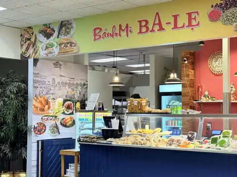 Bánh Mì Ba Lẹ in Malden