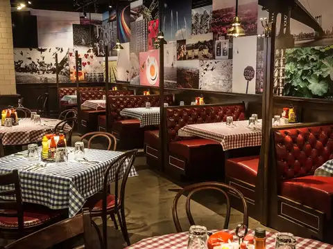 Bill's Bar & Burger in New York