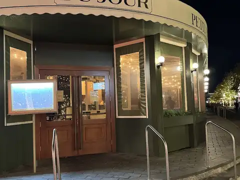 Bistro Du Jour in Washington