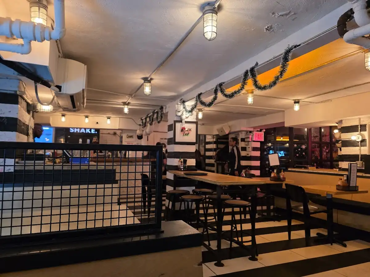 Black Tap Craft Burgers & Beer - Soho – photo 3
