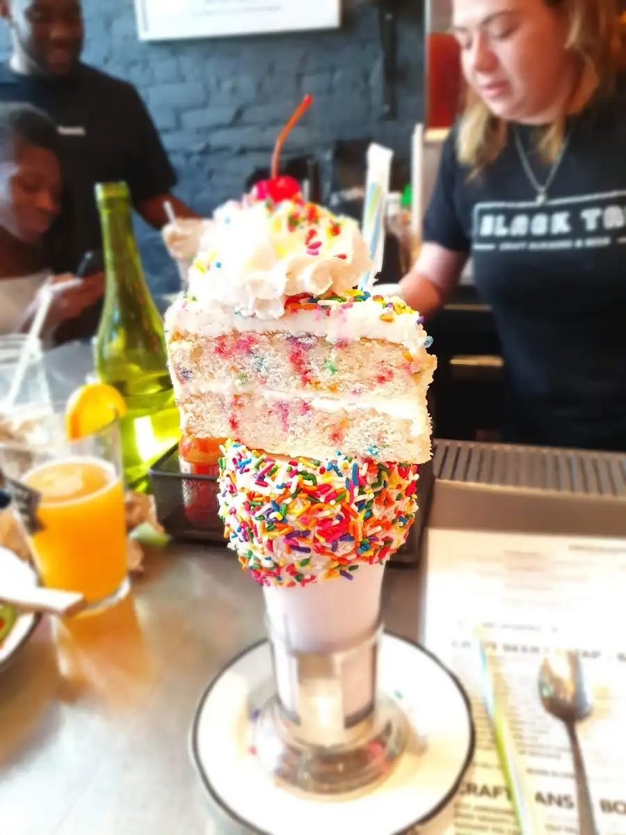 Black Tap Craft Burgers & Beer - Soho – photo 4
