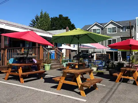 Blue Saucer Café in Seattle