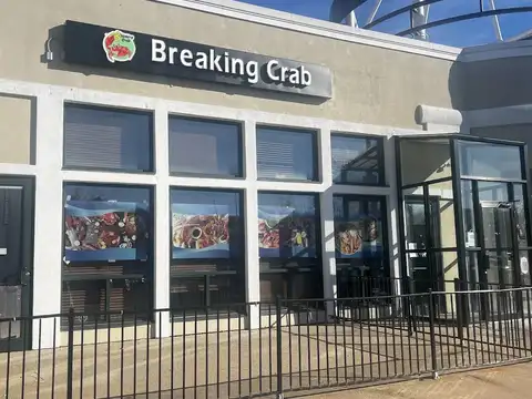 Breaking Crab in Waterbury