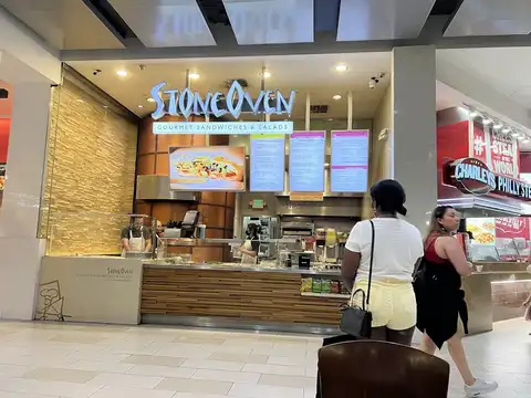 Brick Oven Pizzeria in Glendale