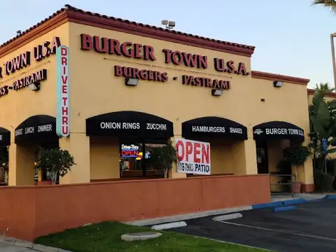 Burgertown Usa in Ontario
