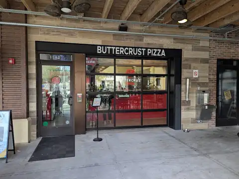 Buttercrust Pizza: Oviedo On The Park in Oviedo