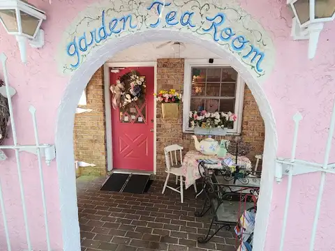 Calabash Garden Tea Room & Gift Shop in Calabash