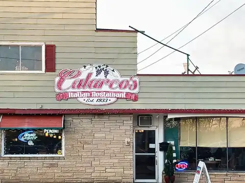 Calarco's Restaurant & Lounge in Westfield