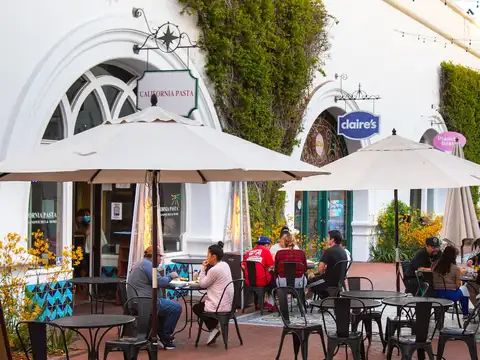 California Pasta Sandwich & Salads in Santa Barbara