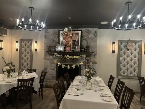Casa Rustica in Smithtown