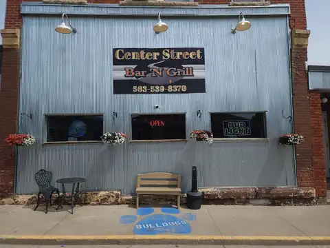Center Street Bar & Grill in Monona
