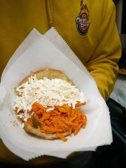 Chiqui Burger Food Truck – photo 4