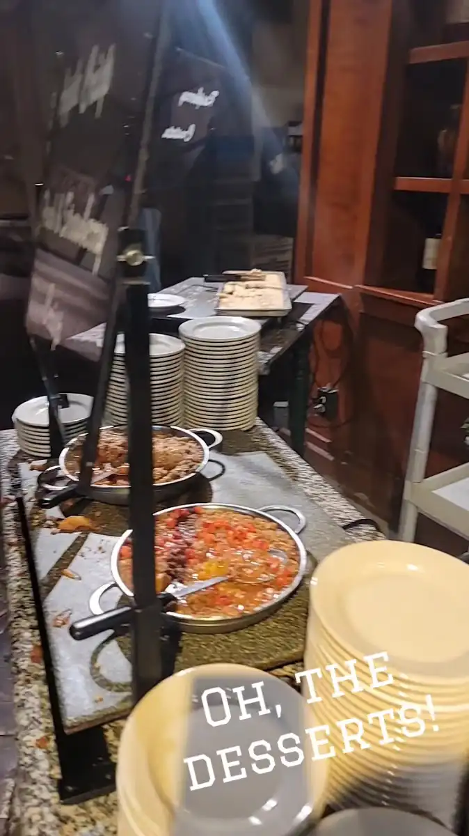 Cinzzetti's – photo 2