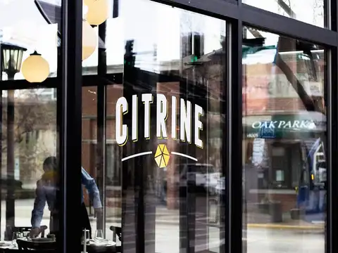 Citrine Café in Oak Park