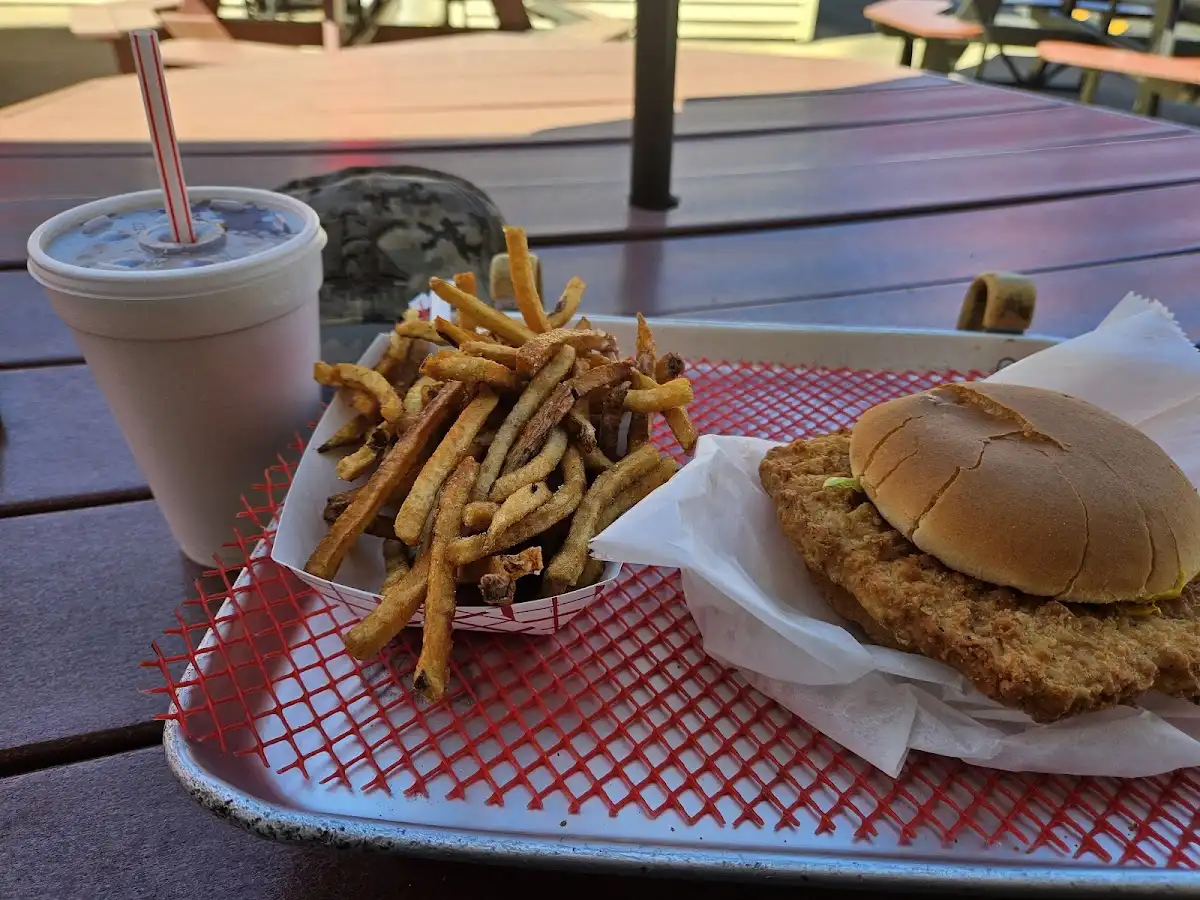 Cj's Drive In – photo 2