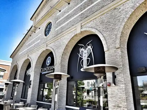 Club Oceano Seafood & Bar in Beavercreek