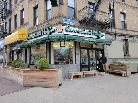Connecticut Muffin in Brooklyn