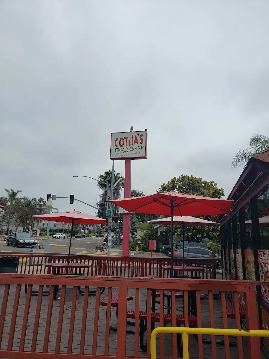 Cotijas Mex Grill – photo 3