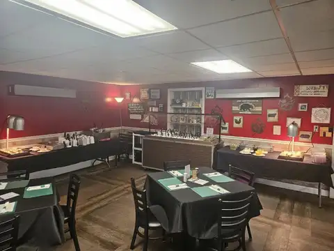 County Line Bar & Grill in Warrens