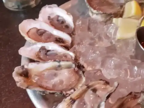 Crave Fishbar Upper West Side Raw Bar & Seafood Restaurant in New York