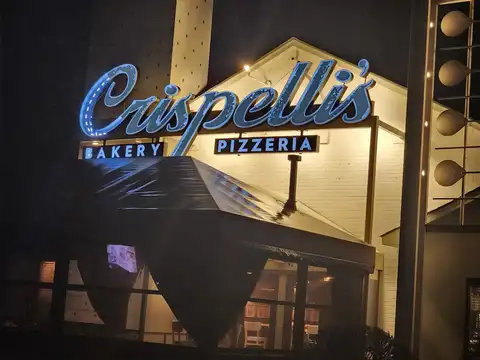 Crispelli's Bakery & Pizzeria - Troy in Troy