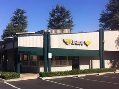 D Hou in Fresno