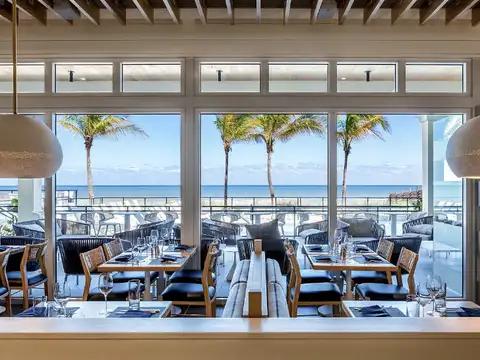 Drift Kitchen & Bar - Hutchinson Shores Resort in Jensen Beach