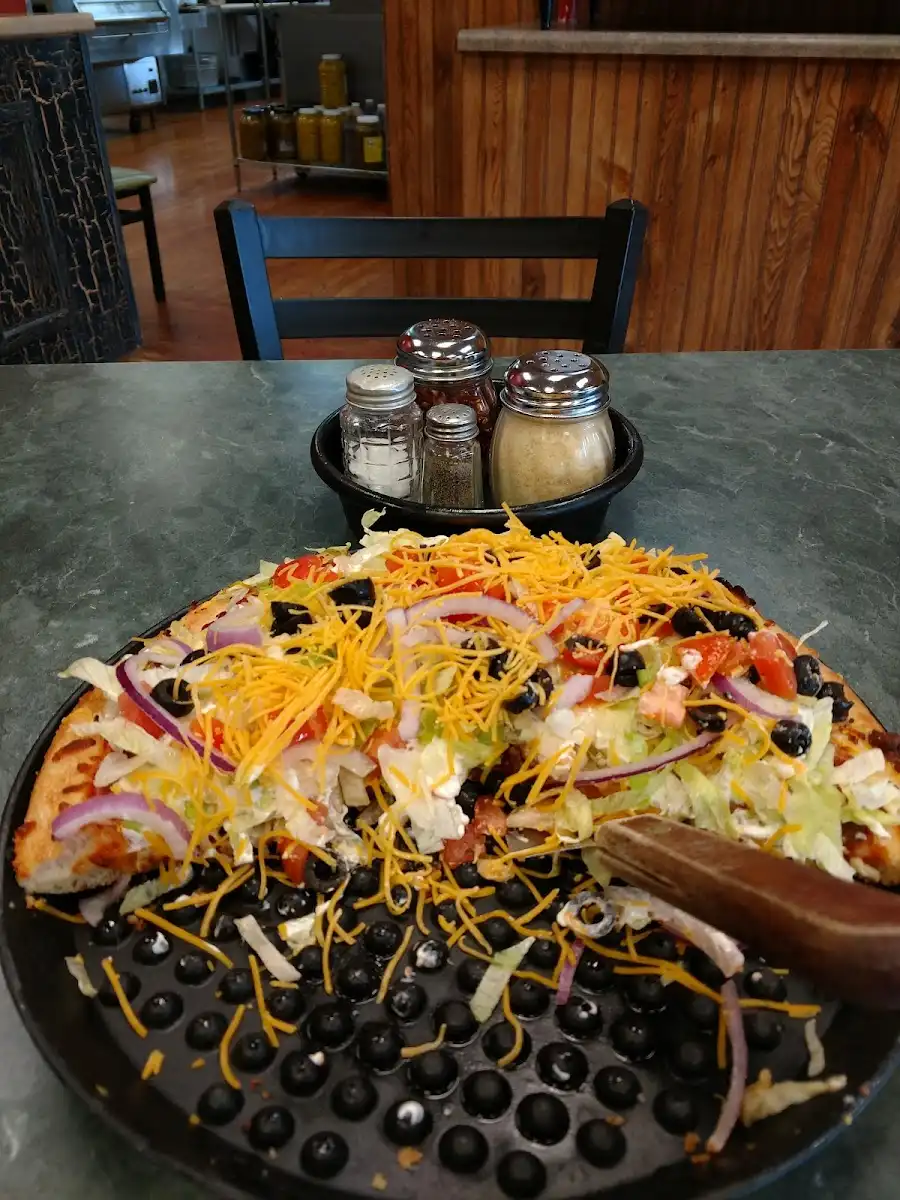 East Of Chicago Pizza – photo 5