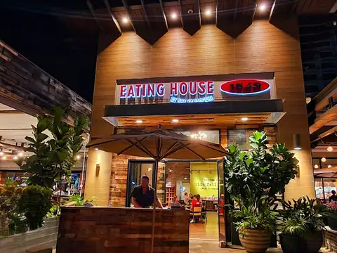 Eating House 1849 Waikiki - International Market Place in Honolulu