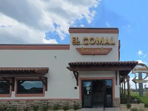 El Comal- Tacos Y Cantina in Mobile