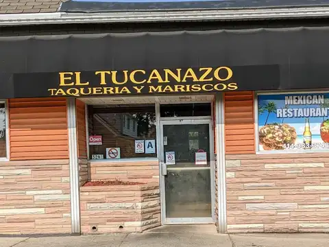 El Tucanazo Taqueria & Seafood in Milwaukee