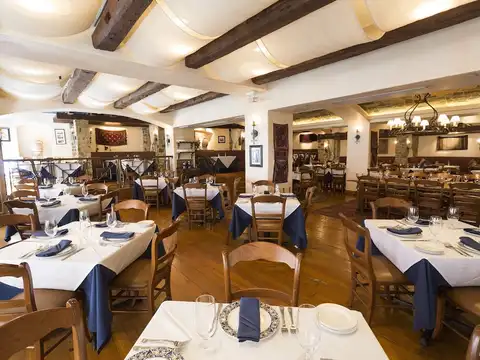Estia Restaurant in Philadelphia