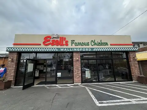 Ezell's Famous Chicken in Seattle