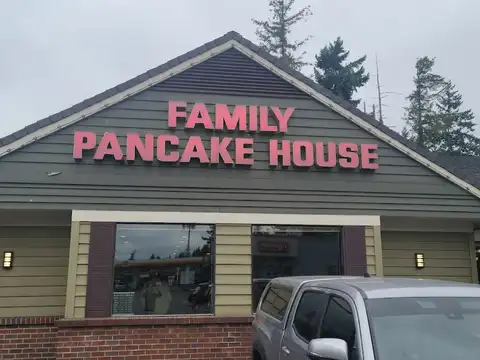 Family Pancake House Kitsap Way (West Bremerton) in Bremerton