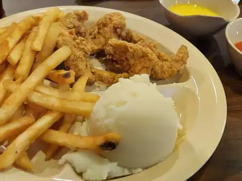Family Style Chicken & Seafood in Glasgow