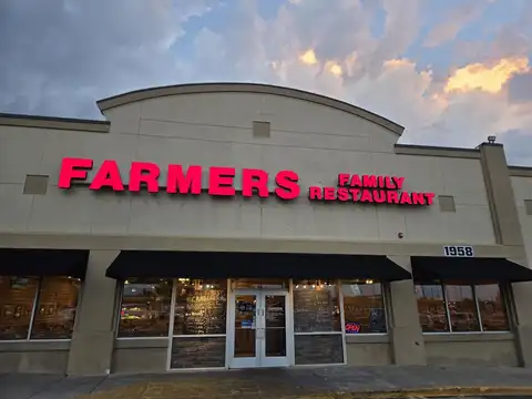 Farmers Family Restaurant in Murfreesboro