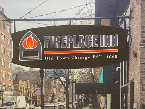 Fireplace Inn in Chicago