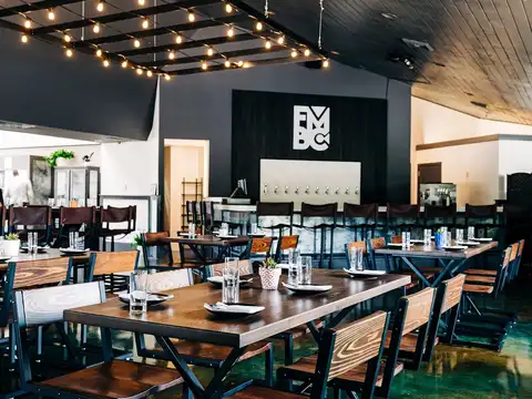 Flying Machine Oyster Bar in Wrightsville Beach