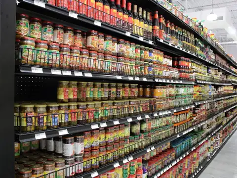 Foodland Halal Market & Cafe in Malden