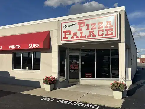Fostoria Pizza Palace in Fostoria