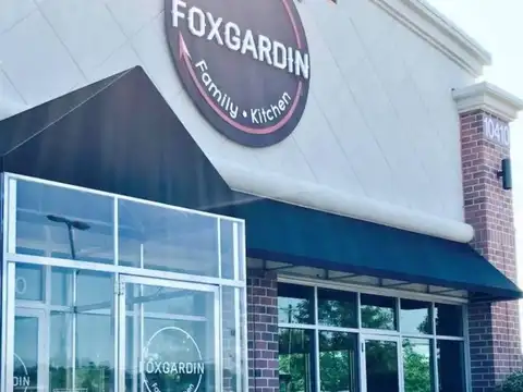 Foxgardin Family Kitchen in Fishers
