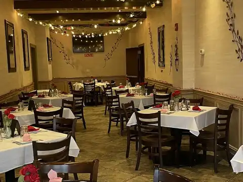 Gino's Trattoria & Pizzeria Of New Hyde Park in New Hyde Park