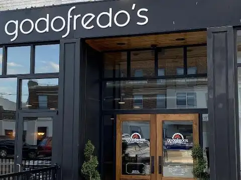 Godofredo's Pizzeria & Tap Room in Cushing