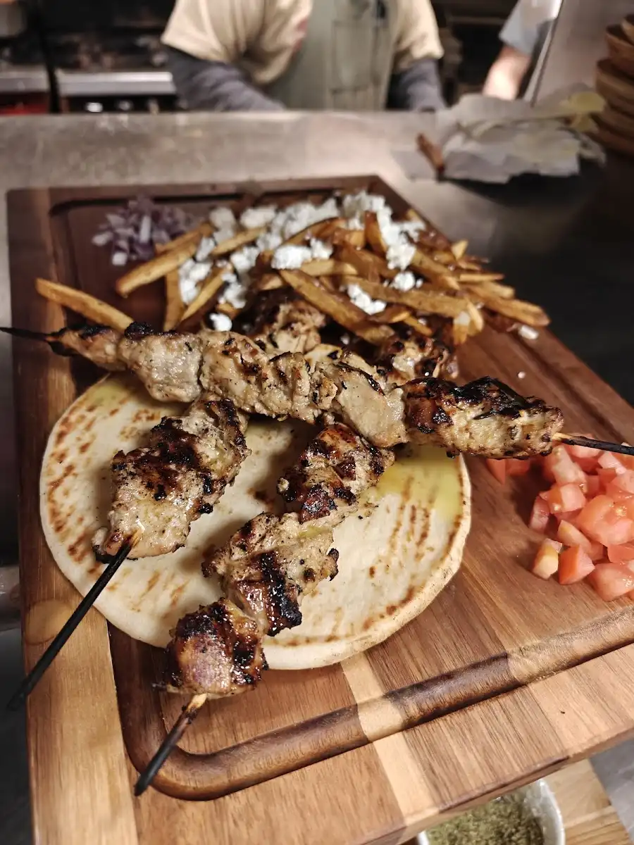 Greca Mediterranean Kitchen Bar – photo 3