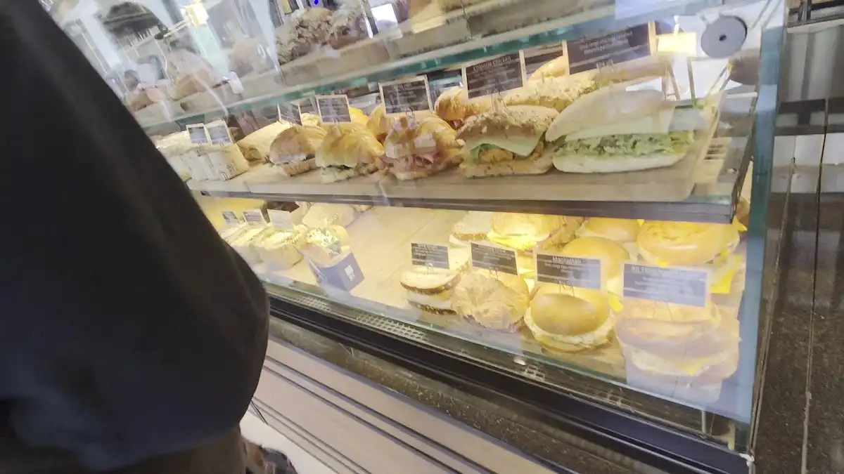 Grind The Nyc Coffee Shop & Bagel House – photo 2